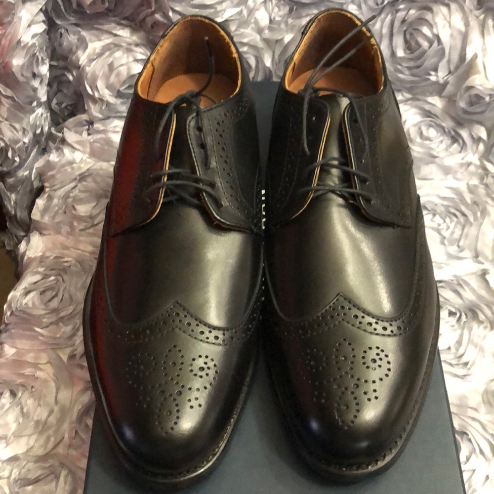 Cole Haan - Maine Short Wing - New - Size9 M